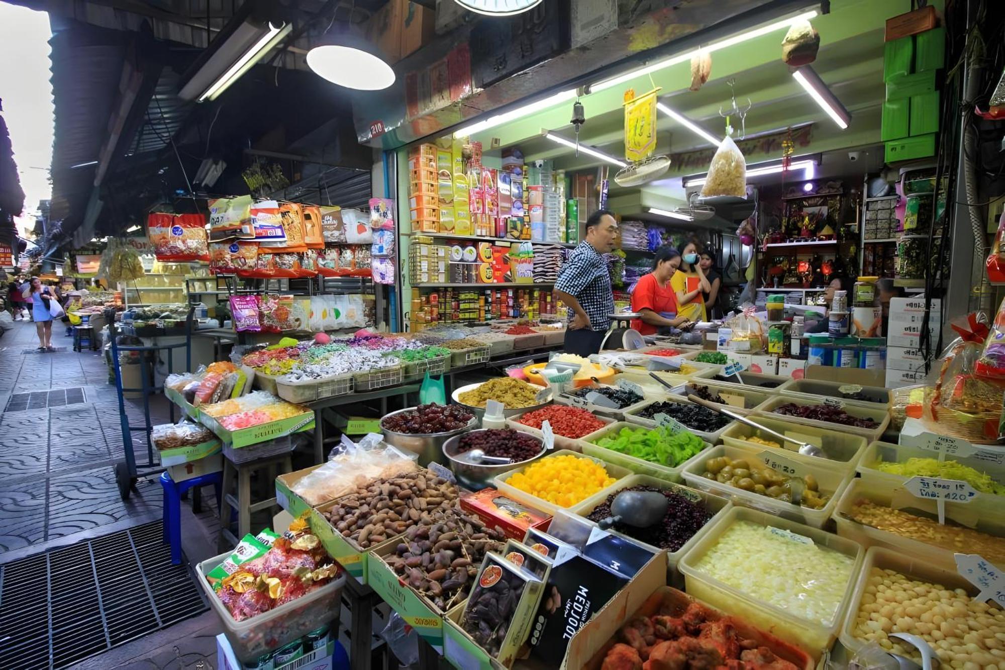 Ferienwohnung Hidden Yaowarat Mrt Dragon Temple - ฮิดเด้น เยาวราช Mrt วัดมังกร Bangkok Exterior foto